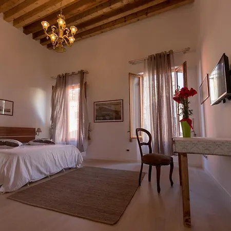 Maria 3536 Bed & Breakfast Venice